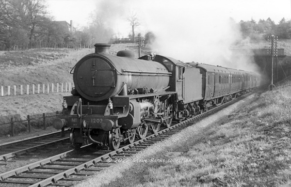 Click for full size image in a pop-up window. Use 'X' to close